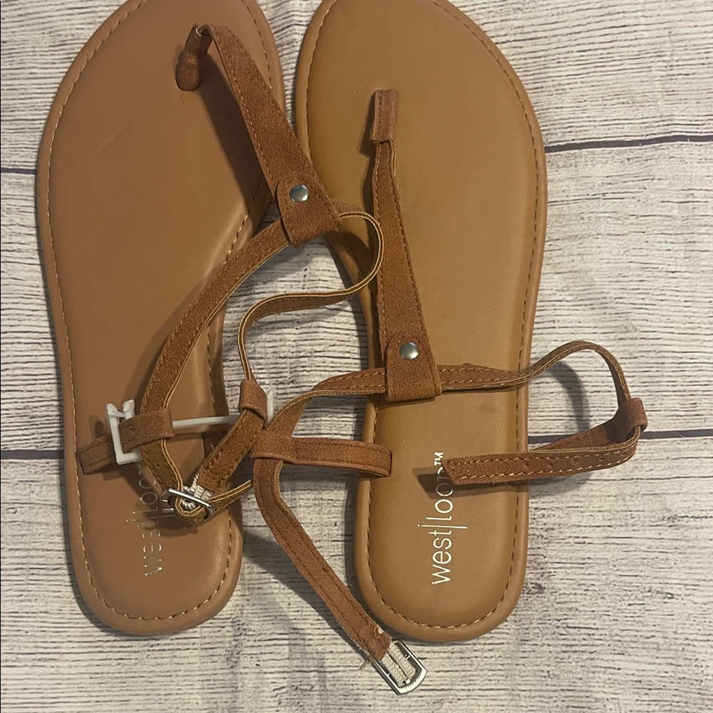 New women’s West Loop Tan Strappy Sandals M 7/8